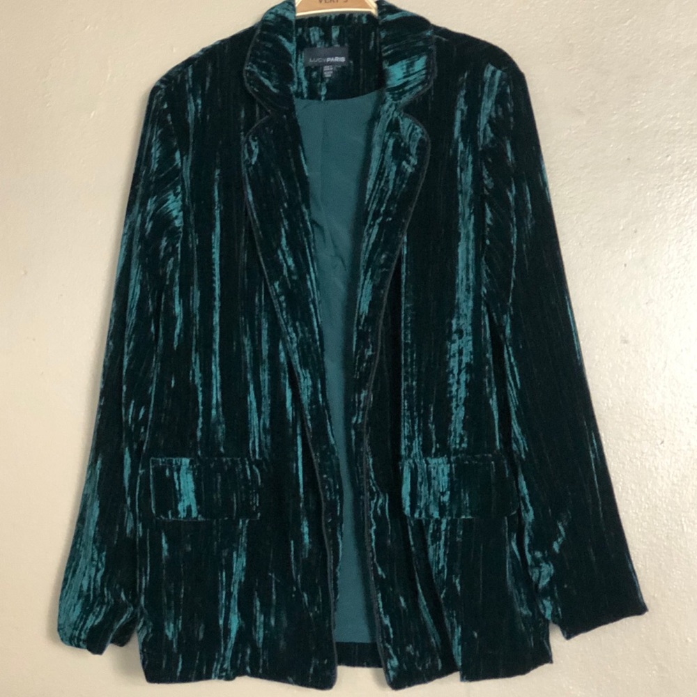 Velvet emerald green leisure jacket